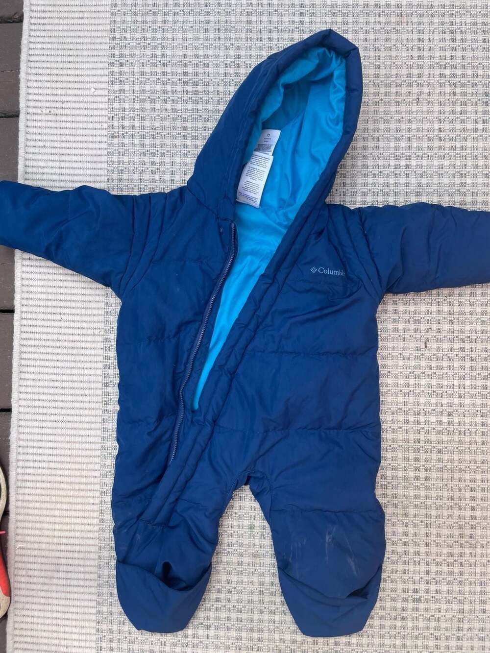 Size 12 months. Columbia Baby Boy Blue Snowsuit